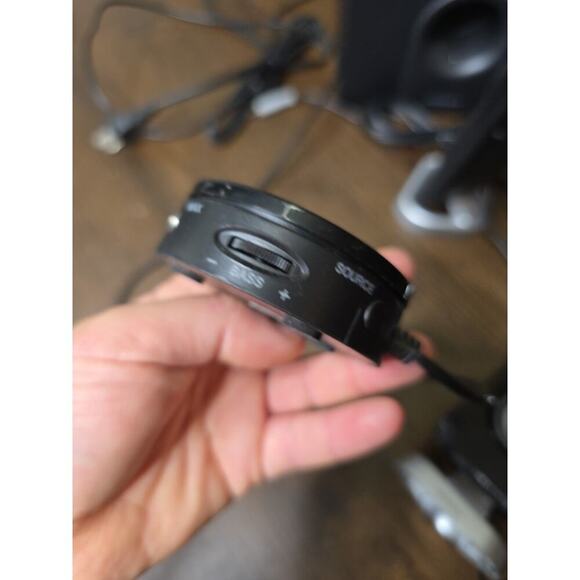 Cyber Acoustics 2.1 Subwoofer Speaker System with 30Watts of Power - Picture 11 of 16